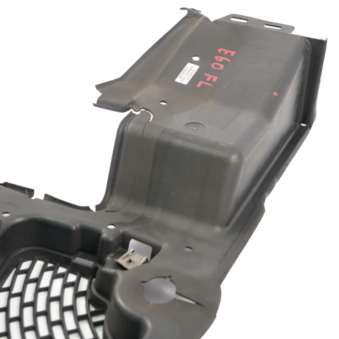 Luft Führung Vorne Links 5171 für BMW 5 er E60 E60N E61 LCI mit Teilenummer 8036575 BMW 5 er E60 E60N E61 LCI Luft Führung Vorne Links 5171 - SKU 7897175 - Teilenummer 8036575