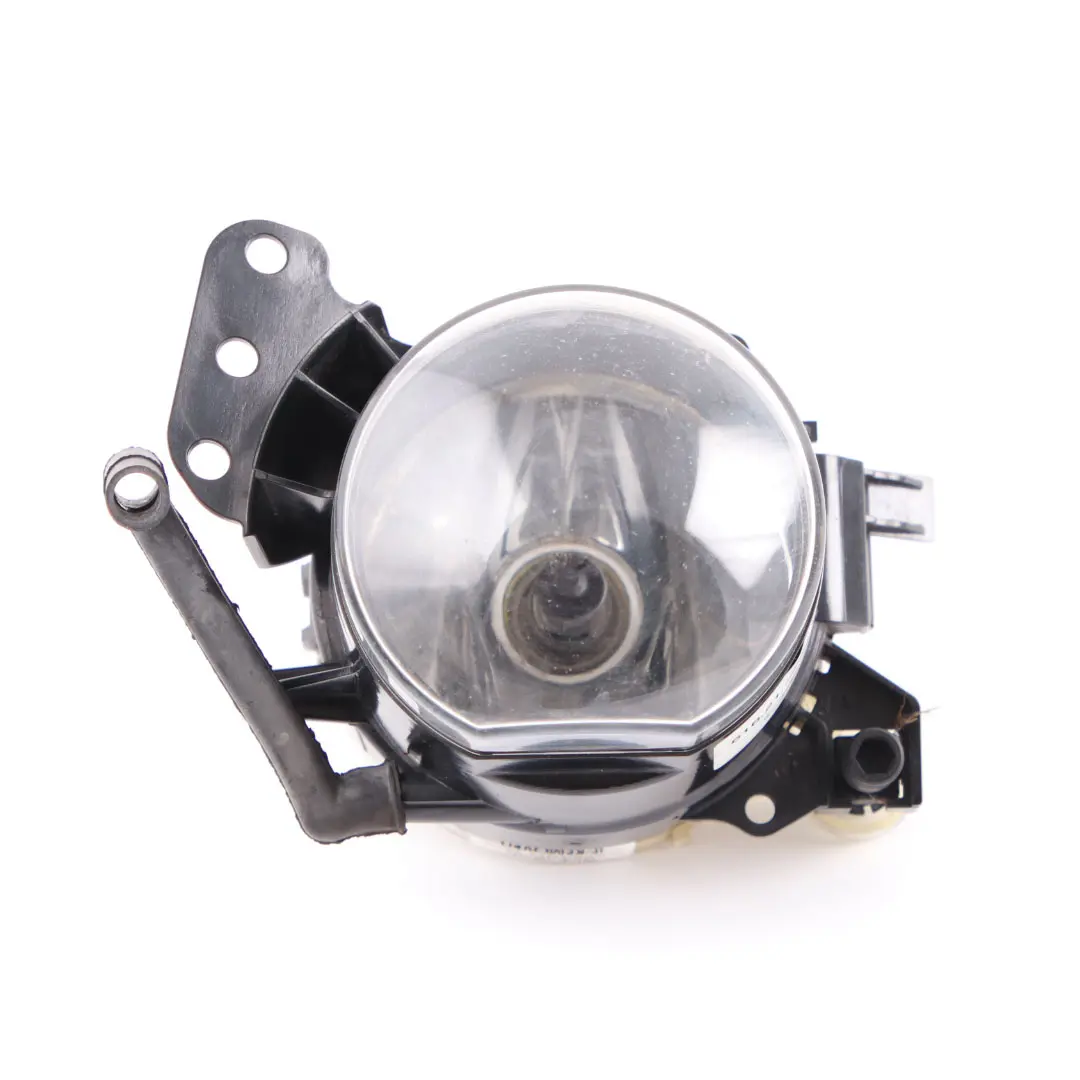 Fog Light BMW E60 E61 M Sport Fog Lamp Front Bumper Right O/S ZKW to with Part number 7897188 Fog Light BMW E60 E61 M Sport Fog Lamp Front Bumper Right O/S ZKW - SKU 7897188-ZKW - Part number 7897188