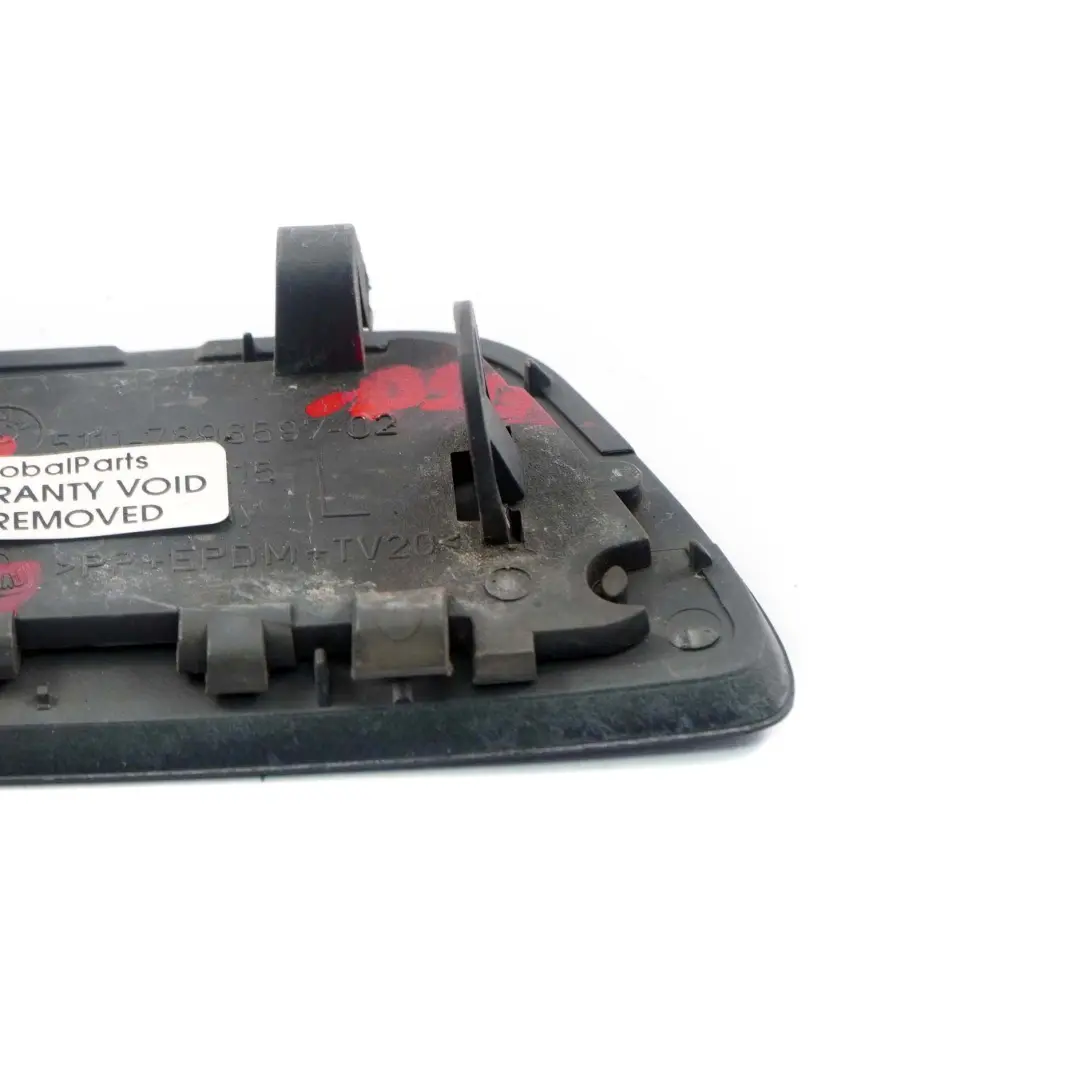 Zaślepka Spryskiwacza Zderzaka Lewa do BMW E60 o numerze 7897211 BMW E60 Zaślepka Spryskiwacza Zderzaka Lewa - SKU 7897211-1 - Numer Części 7897211