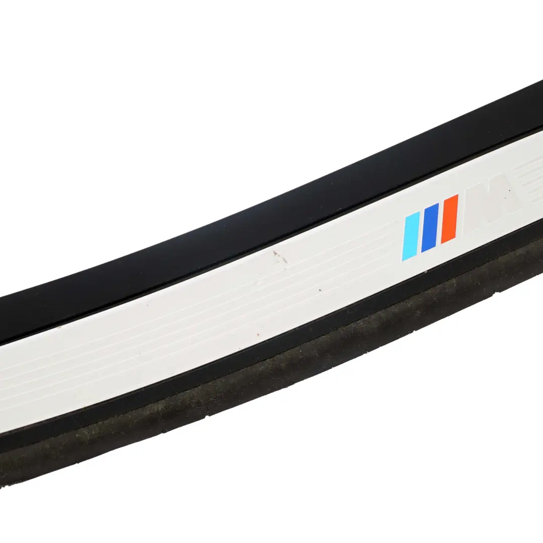 Einstiegleiste Blende Hinten Rechts für BMW 5 er E60 E61 M Sport mit Teilenummer 7897246 BMW 5 er E60 E61 M Sport Einstiegleiste Blende Hinten Rechts - SKU 7897246-1 - Teilenummer 7897246