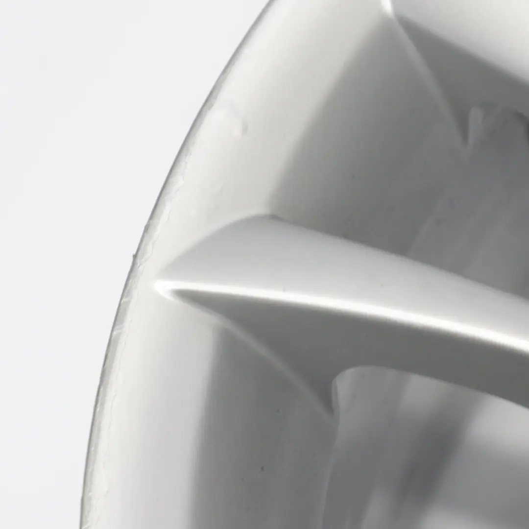 Cerchio in lega argento anteriore 19" 8,5J V Spoke 152 ET:14 per BMW E63 E64 con numero di parte 7897256 BMW E63 E64 Cerchio in lega argento anteriore 19" 8,5J V Spoke 152 ET:14 - SKU 7897256-2 - Numero di parte 7897256