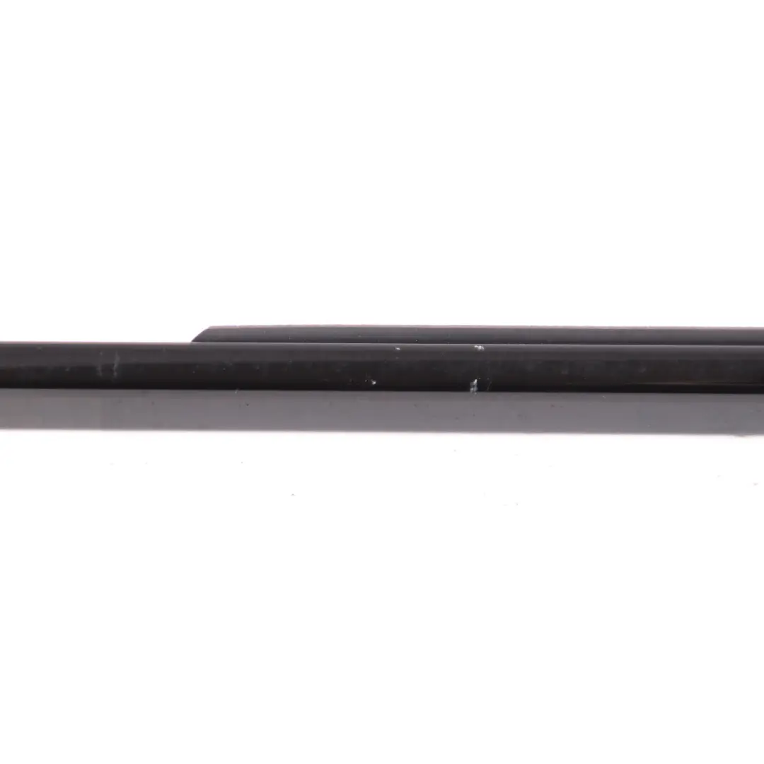BMW E61 LCI Guarnizione Esterna Porta Posteriore Destra Shadow Line - SKU 7897280 - Numero di parte 7897280