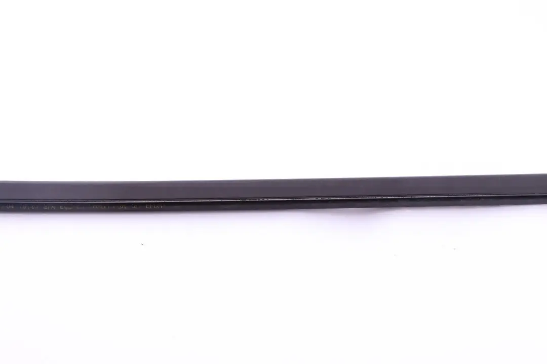 BMW 5 Series E60 Rear Left Door N/S Outer Weatherstrip Glanzschwarz High Gloss - SKU 7897665 - Part number 7897665