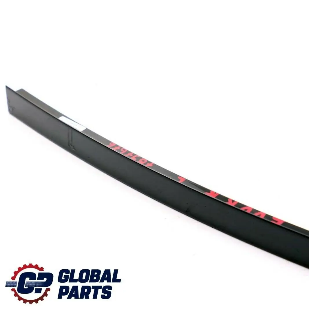 Fensterf?hrungsstegabdeckung Arriere Droit Noir Brillant pour BMW 5 E60 LCI à propos du numéro de pièce 7897676 BMW 5 E60 LCI Fensterf?hrungsstegabdeckung Arriere Droit Noir Brillant - SKU 7897676 - Numéro de pièce 7897676