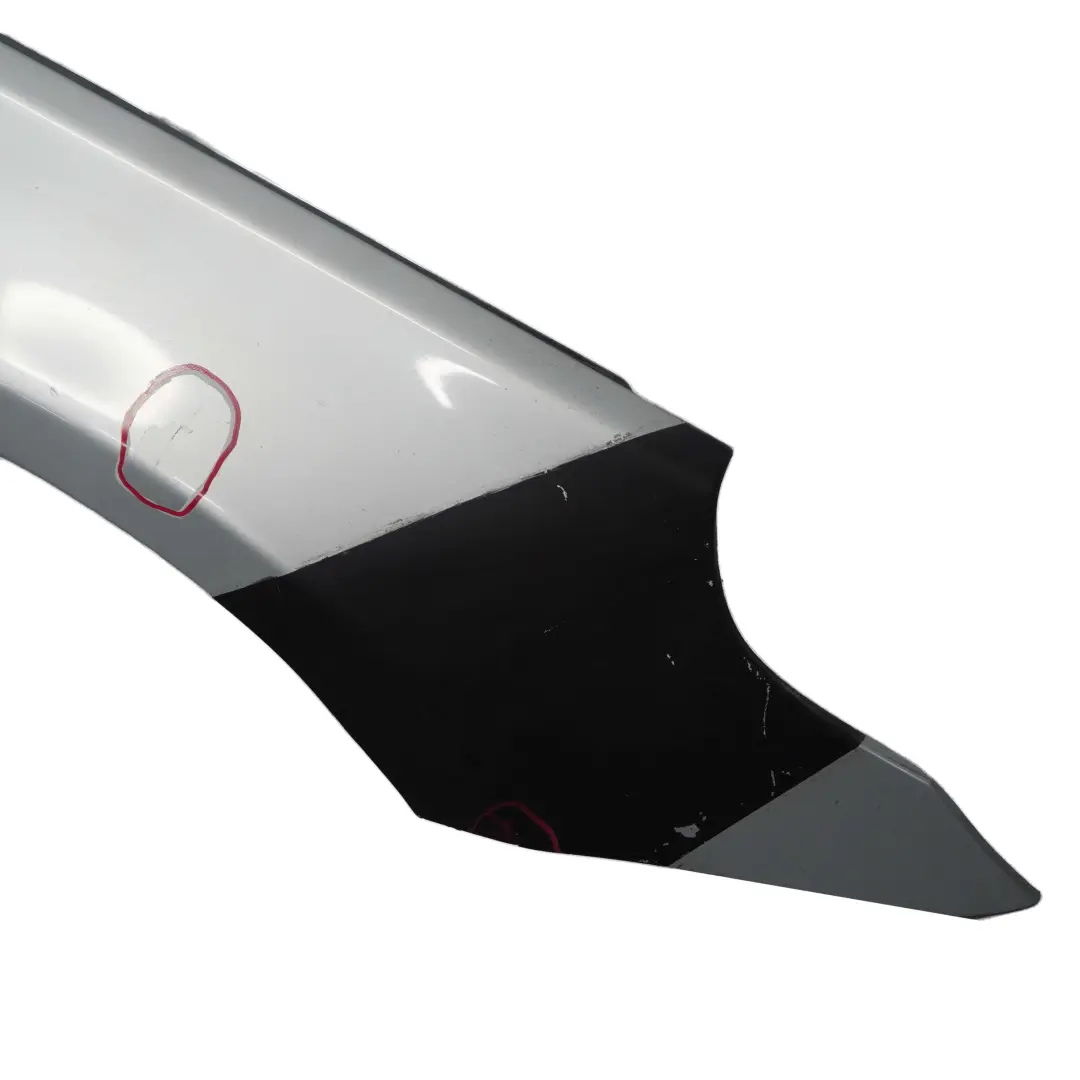 Pareti Anteriore Destro Parafango Silverstone II Metallizzato - A29 per BMW E60 M5 con numero di parte 7898316 BMW E60 M5 Pareti Anteriore Destro Parafango Silverstone II Metallizzato - A29 - SKU 7898316-SIL - Numero di parte 7898316