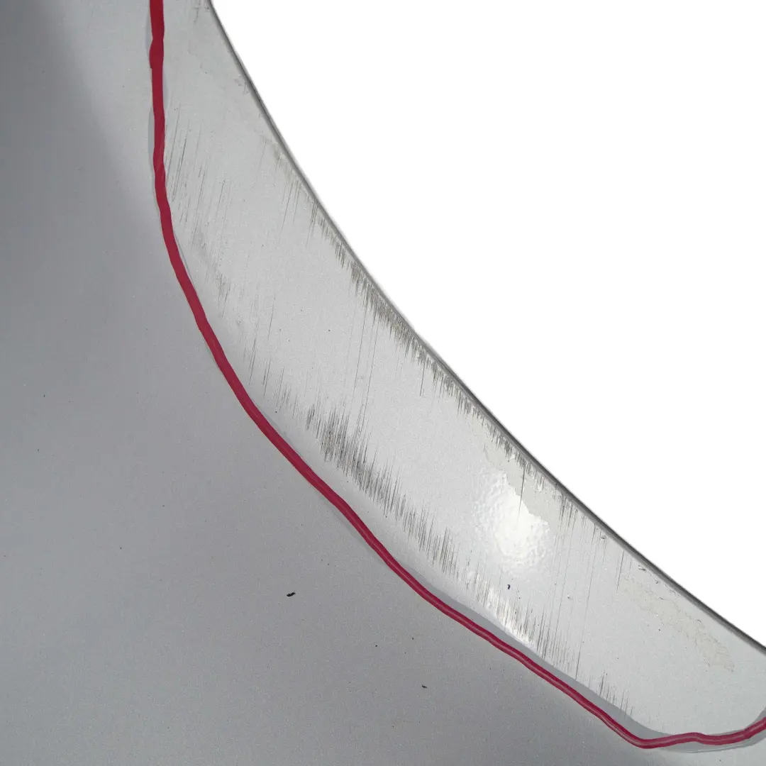 Seitenwand Vorne Rechts Kotflügel Silverstone II Metallic - A29 für BMW 5 E60 M5 mit Teilenummer 7898316 BMW 5 E60 M5 Seitenwand Vorne Rechts Kotflügel Silverstone II Metallic - A29 - SKU 7898316-SIL - Teilenummer 7898316