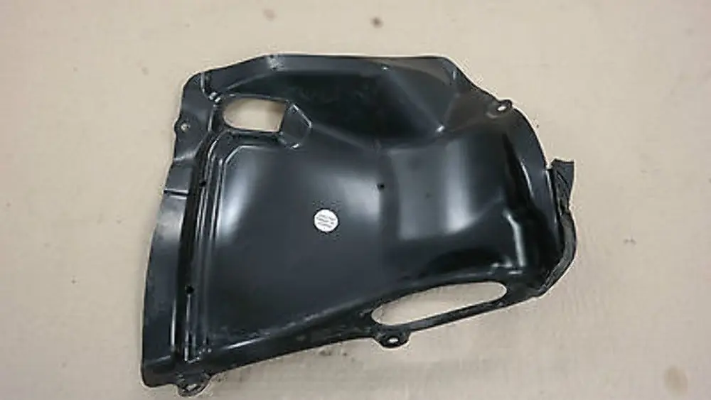 Tabique de la rueda izquierda 5171 para BMW e60 e61 M5 e63 e64 M6 con número de pieza 51717898359 BMW e60 e61 M5 e63 e64 M6 Tabique de la rueda izquierda 5171 - SKU 7898359 - Número de pieza 51717898359