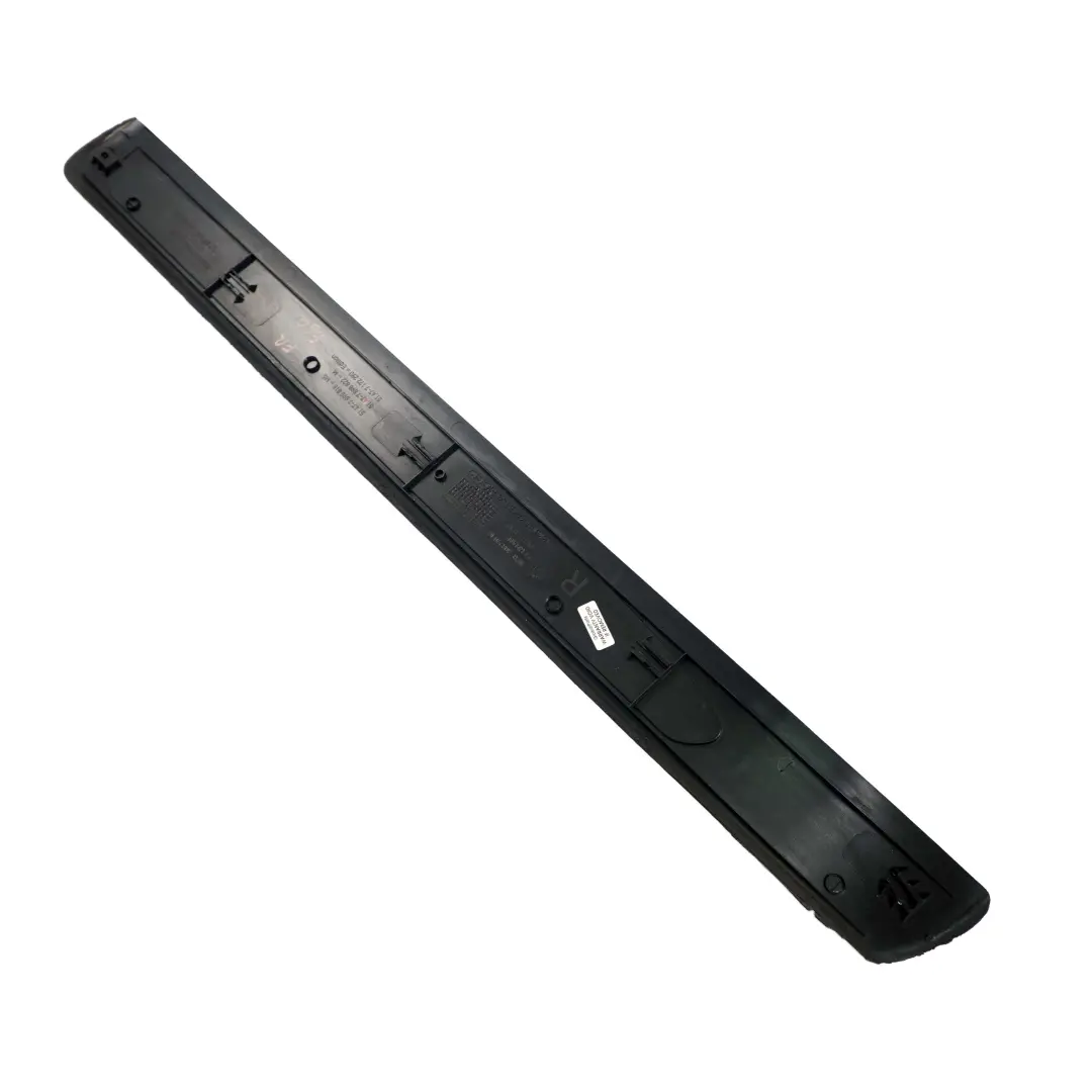 Sportleiste Iris Ornementales Entree avant Droit pour BMW 5 E60 E61 M Sport à propos du numéro de pièce 7898822 BMW 5 E60 E61 M Sport Sportleiste Iris Ornementales Entree avant Droit - SKU 7898822 - Numéro de pièce 7898822