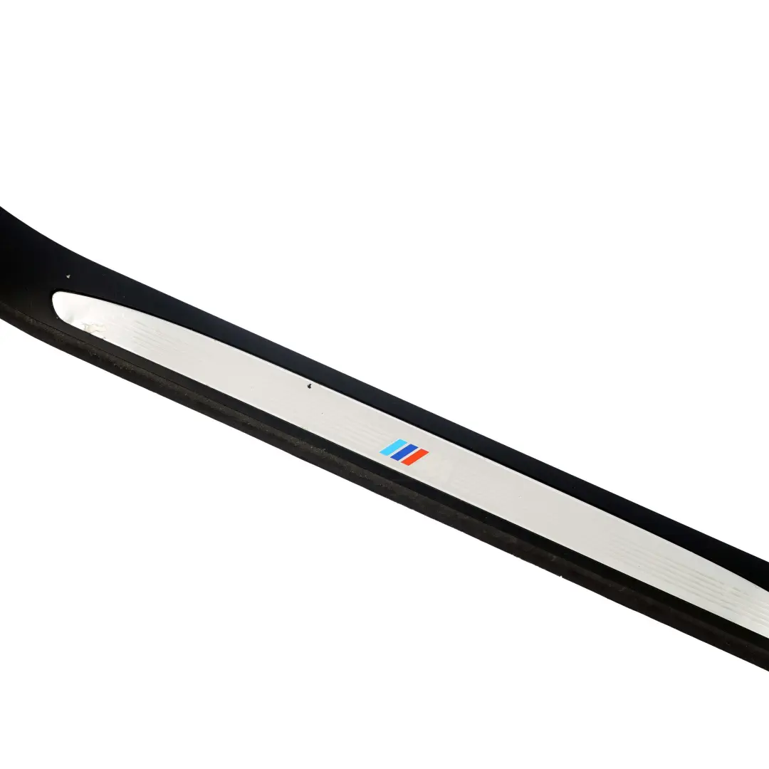 Sportleiste Iris Ornementales Entree avant Droit pour BMW 5 E60 E61 M Sport à propos du numéro de pièce 7898822 BMW 5 E60 E61 M Sport Sportleiste Iris Ornementales Entree avant Droit - SKU 7898822 - Numéro de pièce 7898822