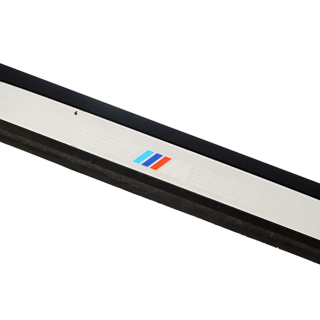 Sportleiste Lastra Decorativa Ingresso Ant. Dx per BMW E60 E61 M Sport con numero di parte 7898822 BMW E60 E61 M Sport Sportleiste Lastra Decorativa Ingresso Ant. Dx - SKU 7898822 - Numero di parte 7898822