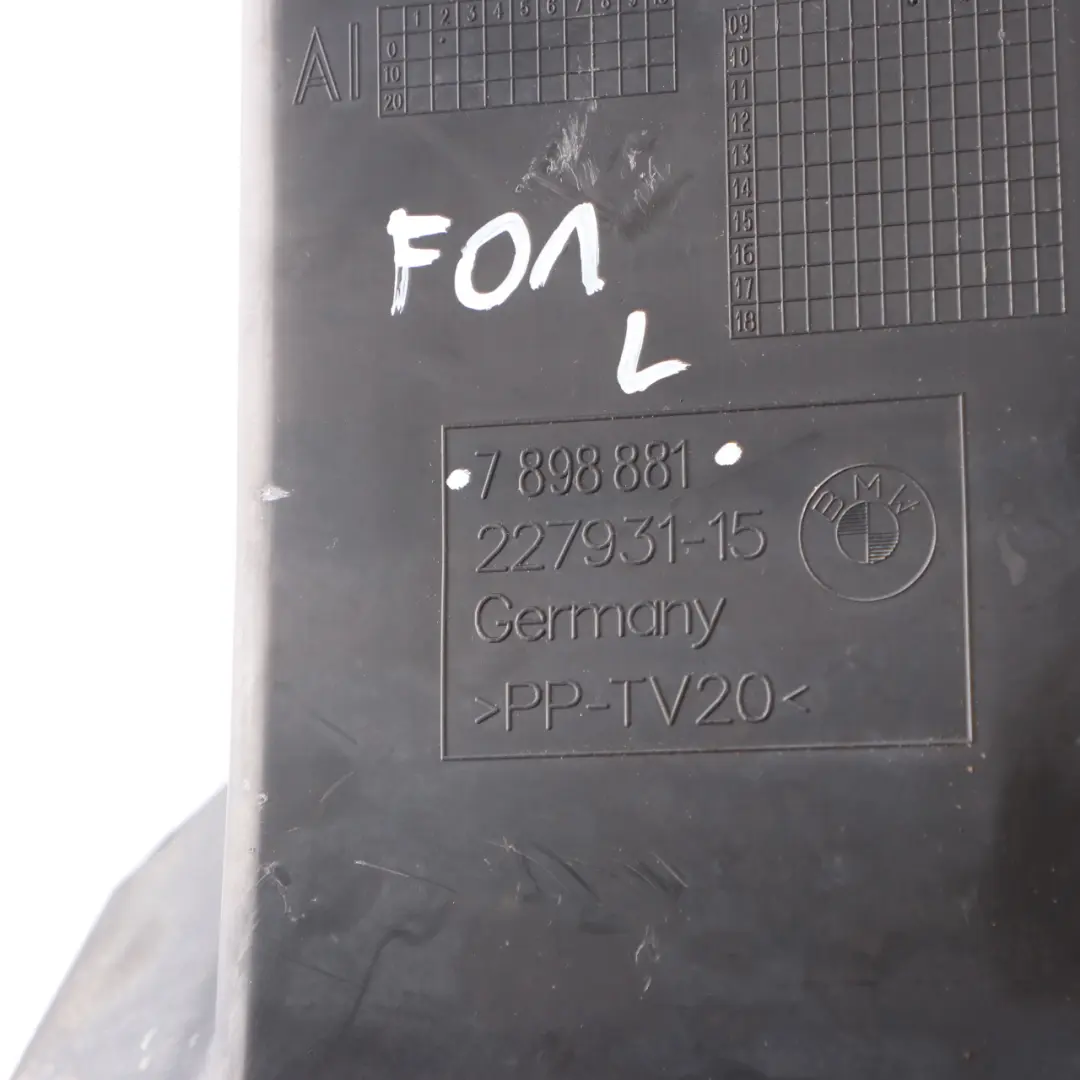 Canale Aria Anteriore Sinistro Condotto Raffreddamento Freni per BMW F01 F02 con numero di parte 7898881 BMW F01 F02 Canale Aria Anteriore Sinistro Condotto Raffreddamento Freni - SKU 7898881 - Numero di parte 7898881