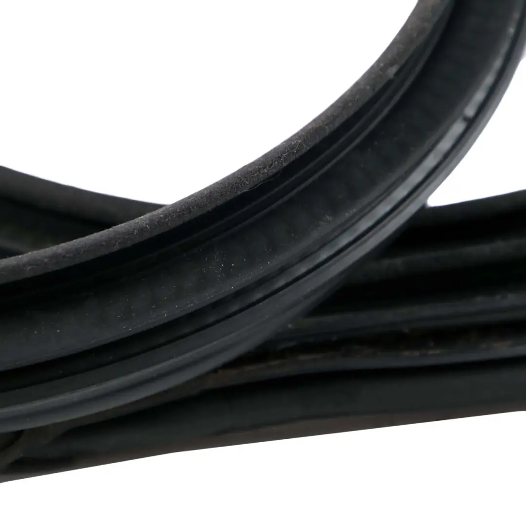 Door Weatherstrip Seal Sealing Gasket Left N/S to BMW 6 Series E63 Coupe with Part number 7899017 BMW 6 Series E63 Coupe Door Weatherstrip Seal Sealing Gasket Left N/S - SKU 7899017 - Part number 7899017