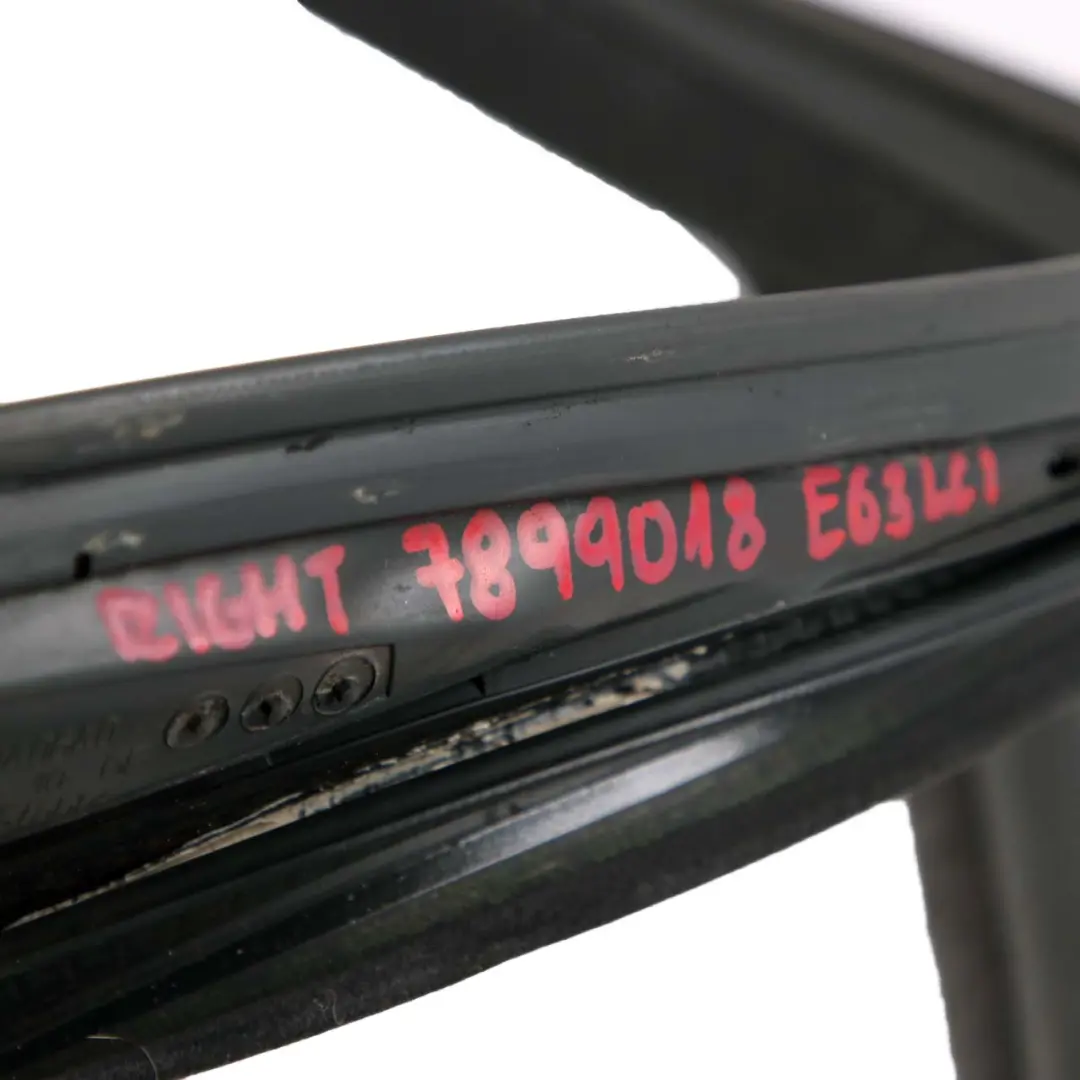 Door Weatherstrip Seal Sealing Gasket Right O/S to BMW 6 Series E63 Coupe with Part number 7899018 BMW 6 Series E63 Coupe Door Weatherstrip Seal Sealing Gasket Right O/S - SKU 7899018 - Part number 7899018