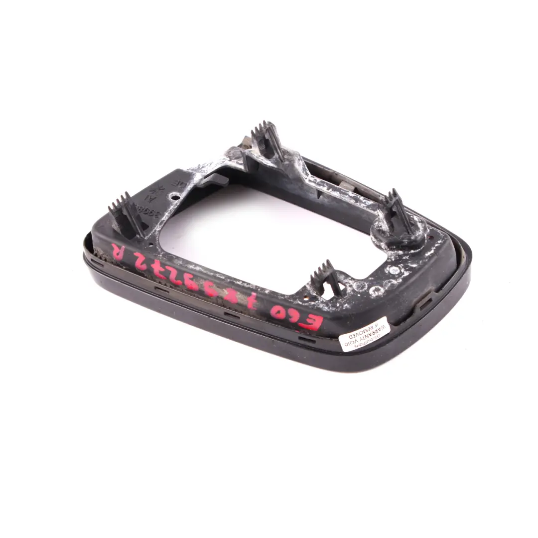 Vassoio Destro O/S Specchio Esterno Anello Supporto Ala Nero Lucido per BMW E60 E61 con numero di parte 7899272 BMW E60 E61 Vassoio Destro O/S Specchio Esterno Anello Supporto Ala Nero Lucido - SKU 7899272 - Numero di parte 7899272