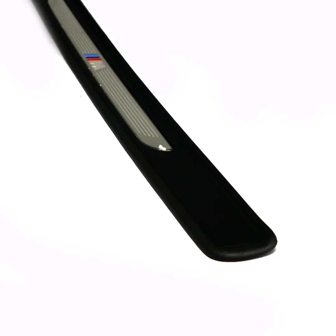 Copertura Della Soglia Della Porta Anteriore Destra per BMW E92 E93 LCI M Sport con numero di parte 7900776 BMW E92 E93 LCI M Sport Copertura Della Soglia Della Porta Anteriore Destra - SKU 7900776-2 - Numero di parte 7900776
