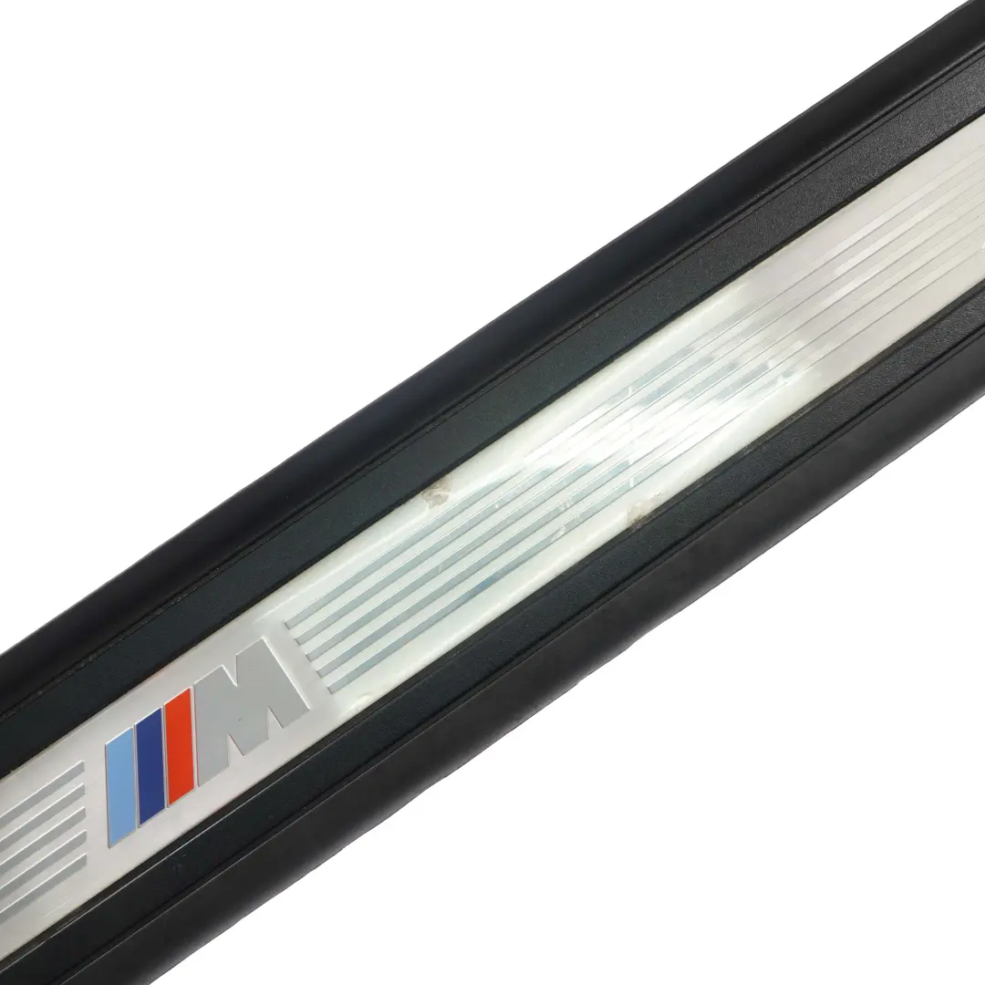 Puerta Delantera Derecha Entrada Sill Tapa para BMW E92 E93 LCI M Sport con número de pieza 7900776 BMW E92 E93 LCI M Sport Puerta Delantera Derecha Entrada Sill Tapa - SKU 7900776-3 - Número de pieza 7900776