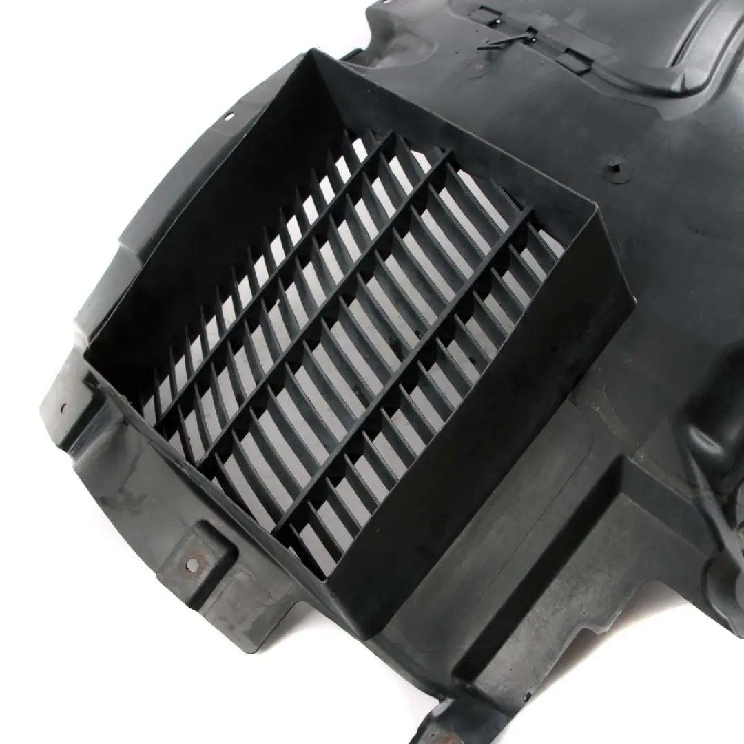 Arch Front Right O/S Front Section Housing Cover Panel to BMW F10 M5 Wheel with Part number 7903884 BMW F10 M5 Wheel Arch Front Right O/S Front Section Housing Cover Panel - SKU 7903884 - Part number 7903884