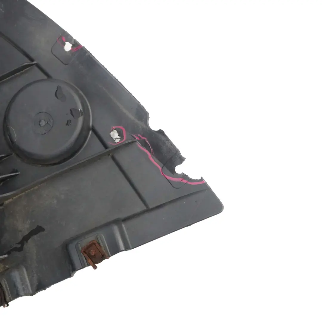 Parte inferiore anteriore sinistra Copertura passaruota per BMW E90 E91 con numero di parte 7903909 BMW E90 E91 Parte inferiore anteriore sinistra Copertura passaruota - SKU 7903909-1 - Numero di parte 7903909