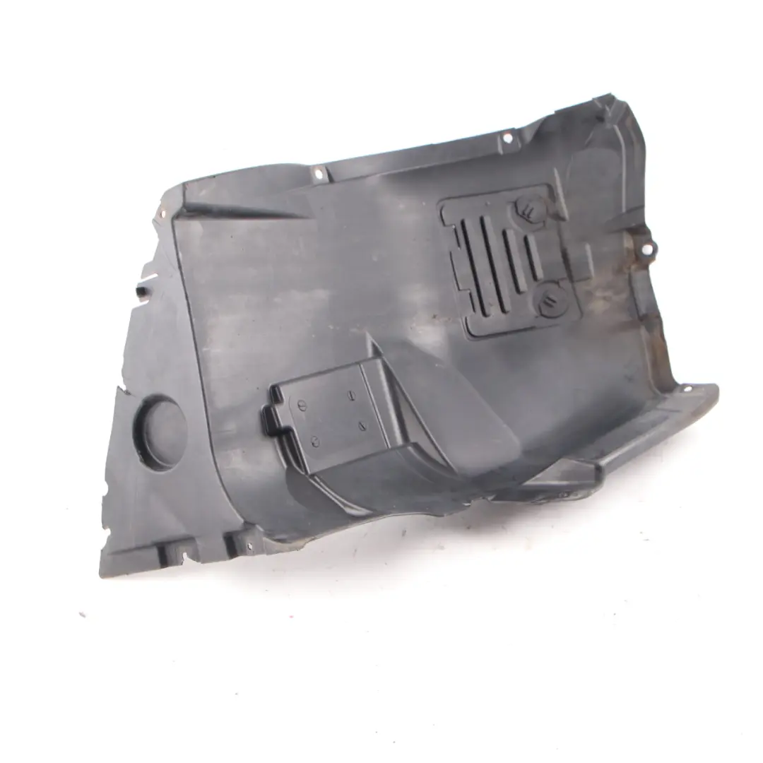 Arch Bottom Front Left N/S Housing Covering Panel to BMW E90 E91 Wheel with Part number 7903909 BMW E90 E91 Wheel Arch Bottom Front Left N/S Housing Covering Panel - SKU 7903909-2 - Part number 7903909