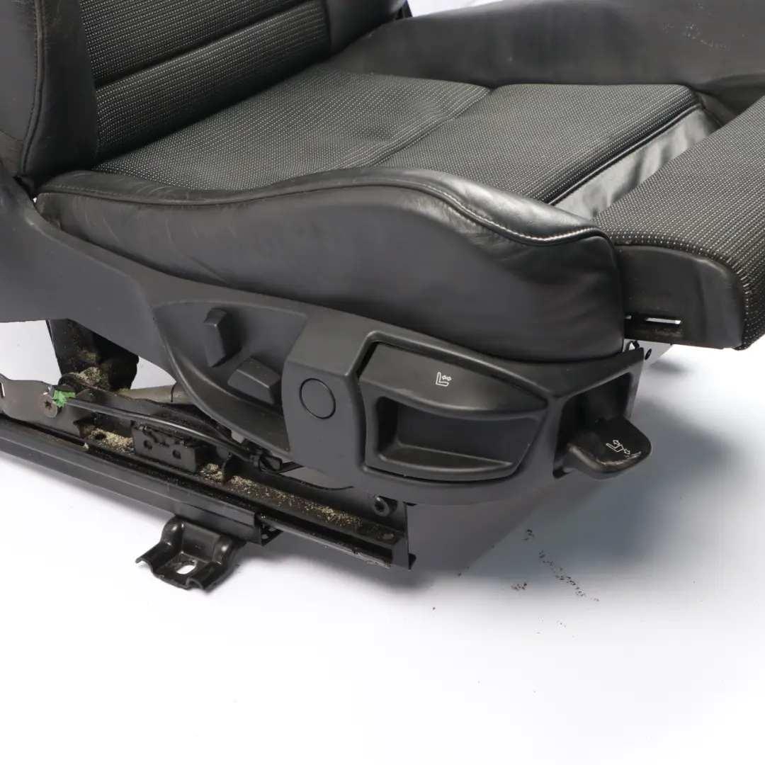 Front Seat BMW E60 E61 Sport Cloth/Leather Interior Right O/S Side Anthracite to with Part number 7905895 Front Seat BMW E60 E61 Sport Cloth/Leather Interior Right O/S Side Anthracite - SKU 7905895-4 - Part number 7905895