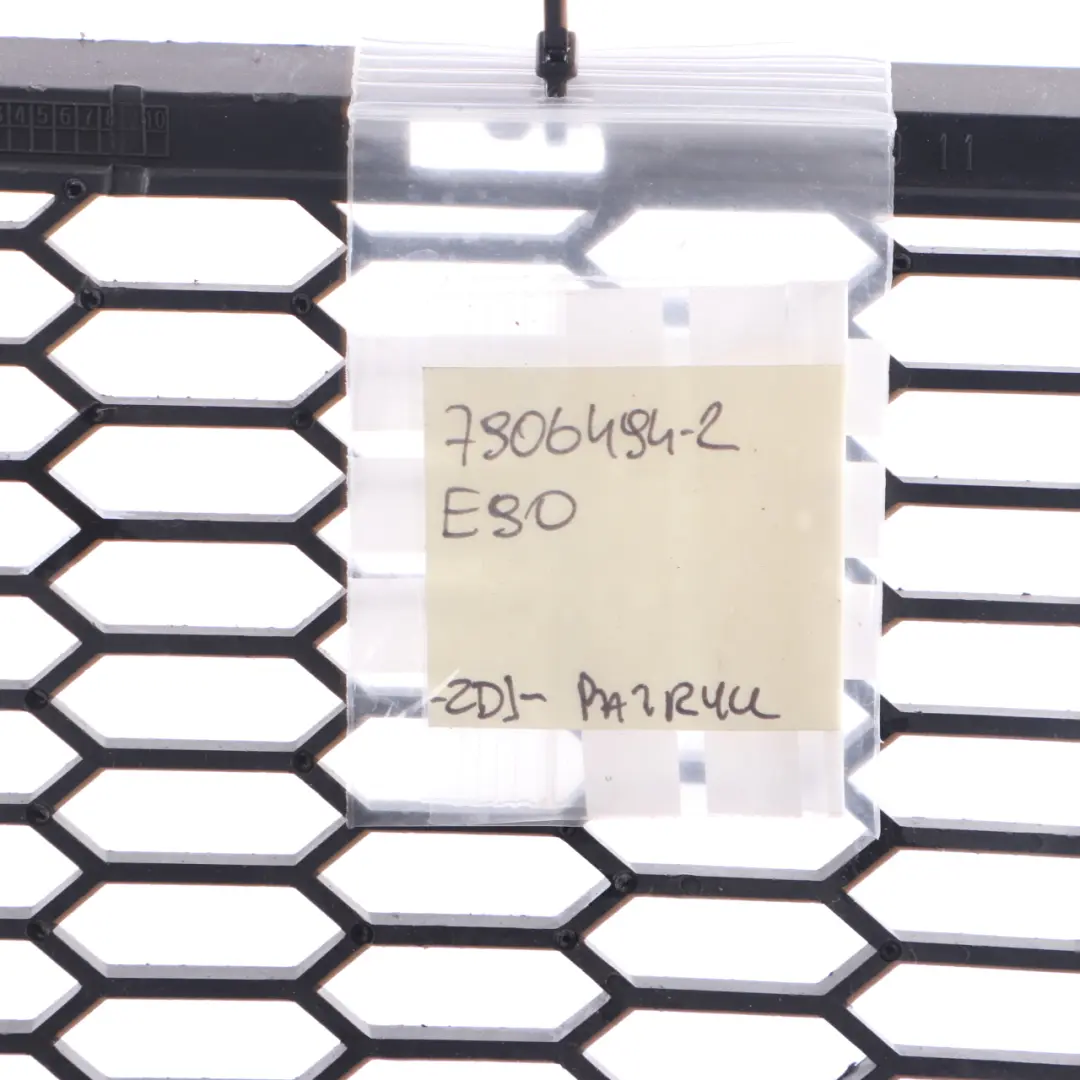 Grid M Sport Grille Centre Pare-chocs Avant Noir pour BMW E90 E91 à propos du numéro de pièce 7906494 BMW E90 E91 Grid M Sport Grille Centre Pare-chocs Avant Noir - SKU 7906494-2 - Numéro de pièce 7906494