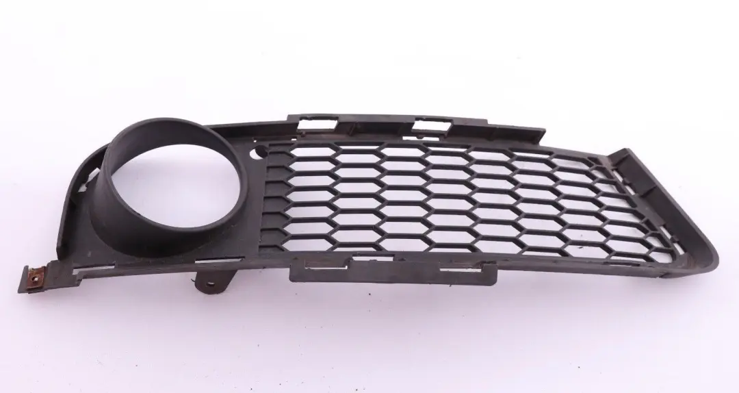 Front Grid Lateral Bumper Grille Trim Right O/S to BMW 3 Series E90 E91 M Sport with Part number 7906496 BMW 3 Series E90 E91 M Sport Front Grid Lateral Bumper Grille Trim Right O/S - SKU 7906496-1 - Part number 7906496