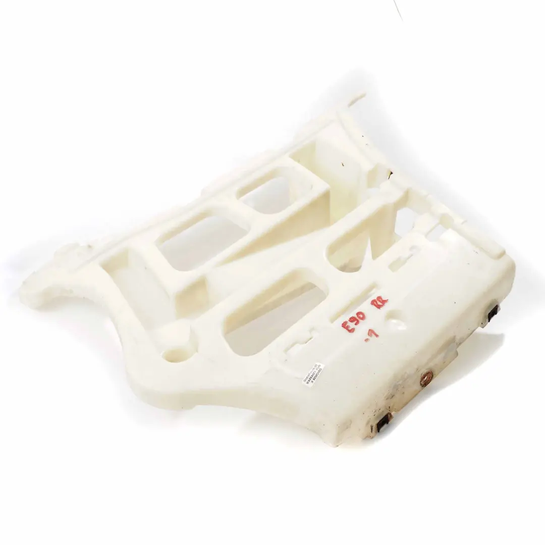 BMW E90 M Sport Montage support guidage latéral droit pare chocs arrière - SKU 7906506-1 - Numéro de pièce 7906506