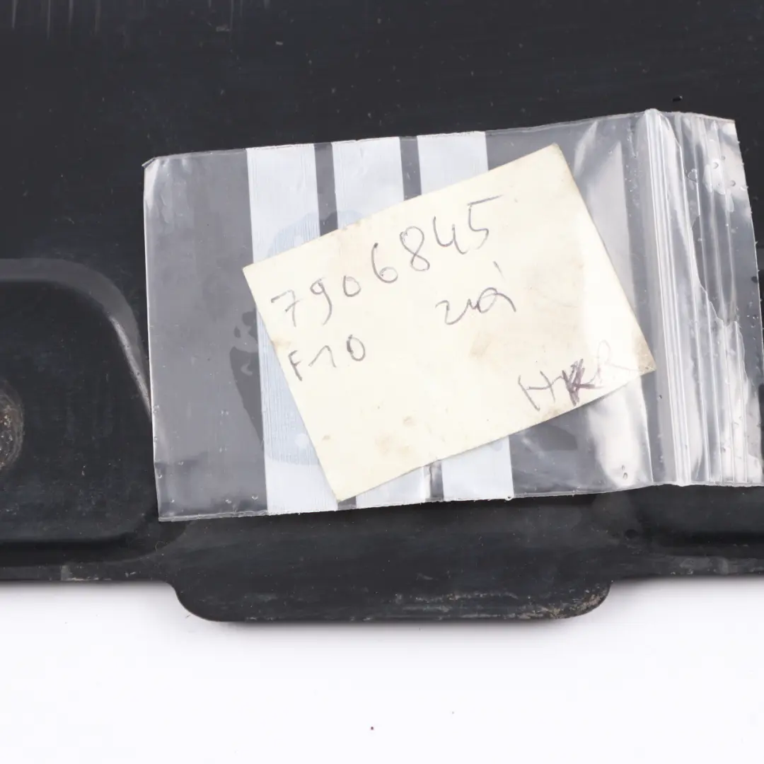 BMW F10 M Sport Stoßstangen Führung Hintere Untere Mittel Stütze - SKU 7906845 - Teilenummer 7906845