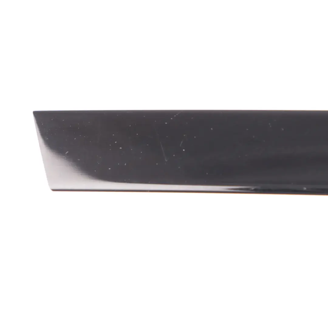 Couverture Borne C Porte Arriere Droit Noir Brlant 5135 pour BMW 3 Serie E91 à propos du numéro de pièce 7906912 BMW 3 Serie E91 Couverture Borne C Porte Arriere Droit Noir Brlant 5135 - SKU 7906912-1 - Numéro de pièce 7906912