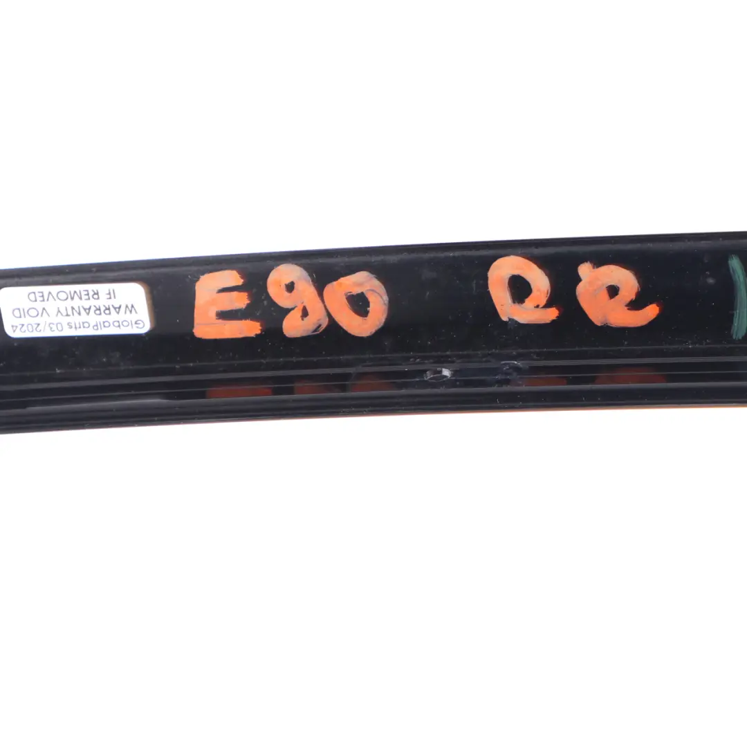 Tapa Columna C Puerta Trasera Derecha Glanzschwarz para BMW E91 con número de pieza 7906912 BMW E91 Tapa Columna C Puerta Trasera Derecha Glanzschwarz - SKU 7906912-1 - Número de pieza 7906912