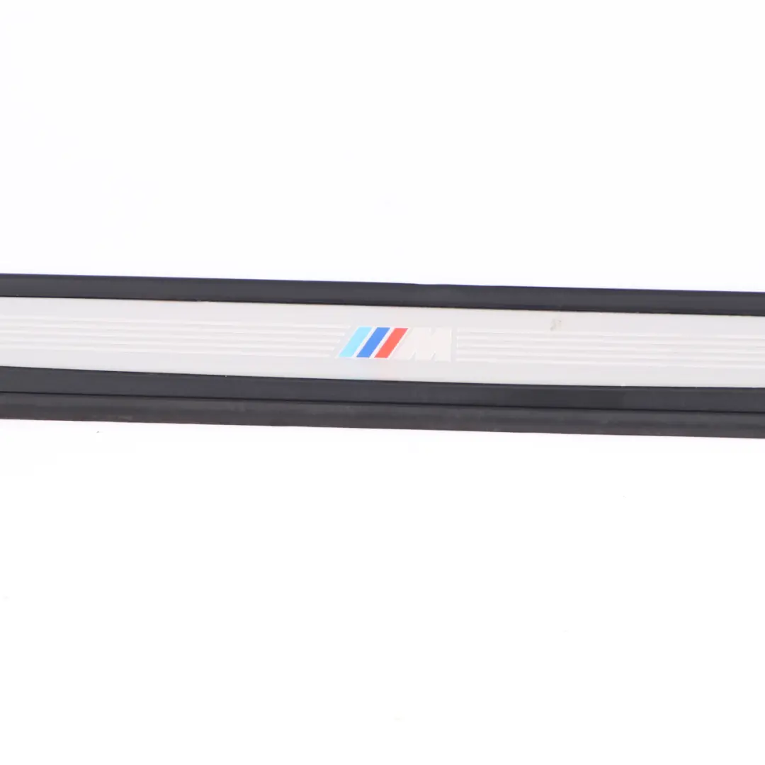 Tira Tapa Pieza Entrada Delantera Izquierda para BMW E90 E91 M Sport con número de pieza 7907151 BMW E90 E91 M Sport Tira Tapa Pieza Entrada Delantera Izquierda - SKU 7907151-1 - Número de pieza 7907151