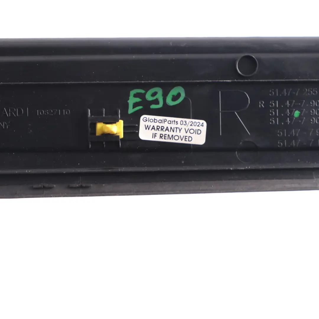 Osłona Listwa Progu Progowa Prawa Przód do BMW E90 o numerze 7907152 BMW E90 Osłona Listwa Progu Progowa Prawa Przód - SKU 7907152-2 - Numer Części 7907152