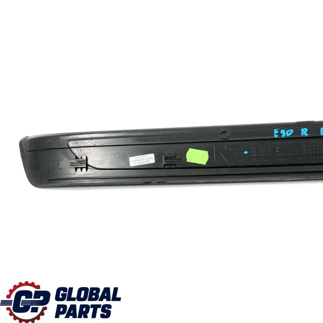 Striscia Interna BMW E90 E91 M Sport Pezzo Ingresso Anteriore Destro per con numero di parte 7907152 Striscia Interna BMW E90 E91 M Sport Pezzo Ingresso Anteriore Destro - SKU 7907152 - Numero di parte 7907152