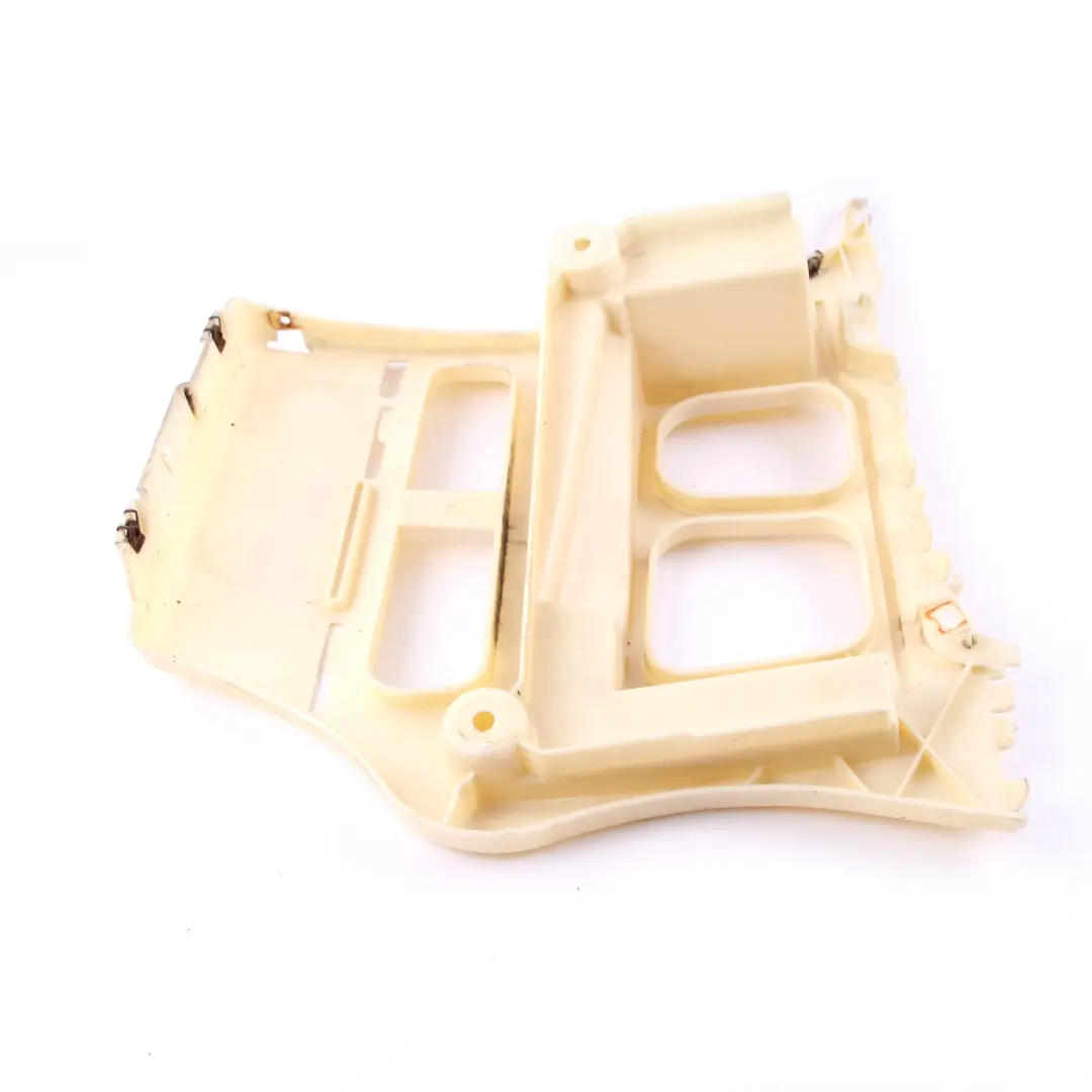 Guia Parachoques Trasero Derecho Soporte De Montaje para BMW E91 LCI M Sport con número de pieza 7907260 BMW E91 LCI M Sport Guia Parachoques Trasero Derecho Soporte De Montaje - SKU 7907260 - Número de pieza 7907260