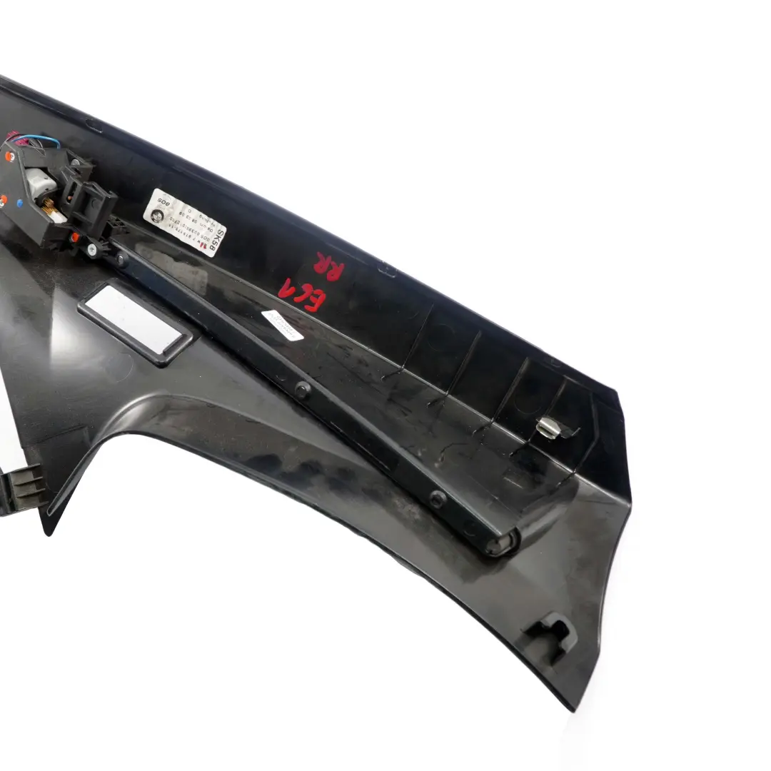 Copertura Montante Posteriore Destro Nero per BMW E61 Touring con numero di parte 7919678 BMW E61 Touring Copertura Montante Posteriore Destro Nero - SKU 7919678 - Numero di parte 7919678