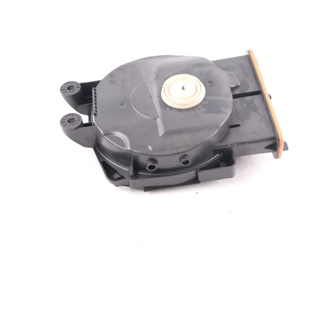 Subwoofer Głośnik Niskotonowy Central Bass Lewy HiFi do BMW F40 o numerze 7927999 BMW F40 Subwoofer Głośnik Niskotonowy Central Bass Lewy HiFi - SKU 7927999 - Numer Części 7927999