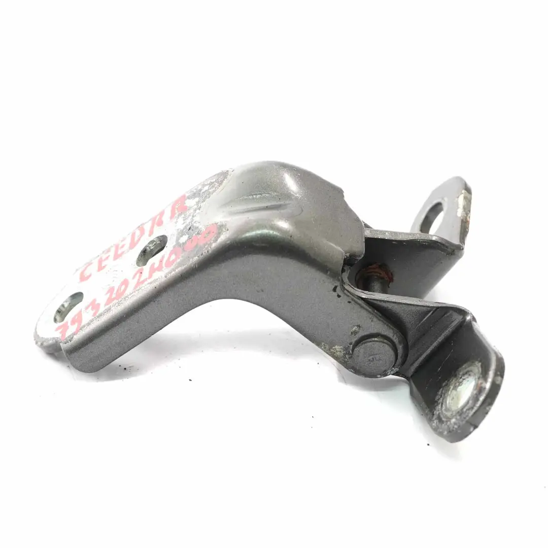 Cerniera porta posteriore destra inferiore Argento T4W per Kia Ceed 1 con numero di parte 793202H000 Kia Ceed 1 Cerniera porta posteriore destra inferiore Argento T4W - SKU 793202H000-PSI - Numero di parte 793202H000