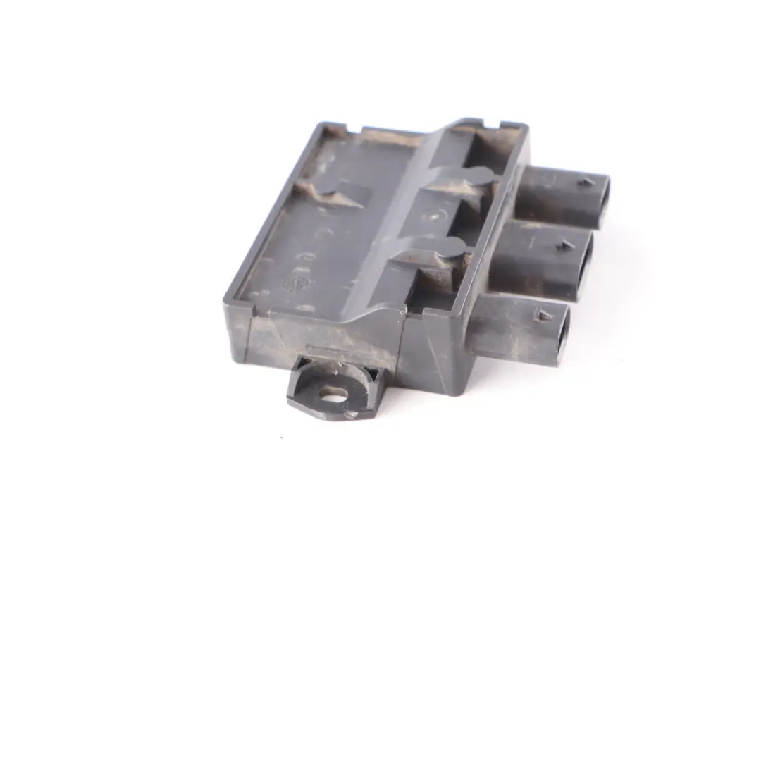 Moduł Sterownik Otwierania Tylnej Klapy do BMW F10 F30 LCI Mini F60 o numerze 7932682 BMW F10 F30 LCI Mini F60 Moduł Sterownik Otwierania Tylnej Klapy - SKU 7932682 - Numer Części 7932682