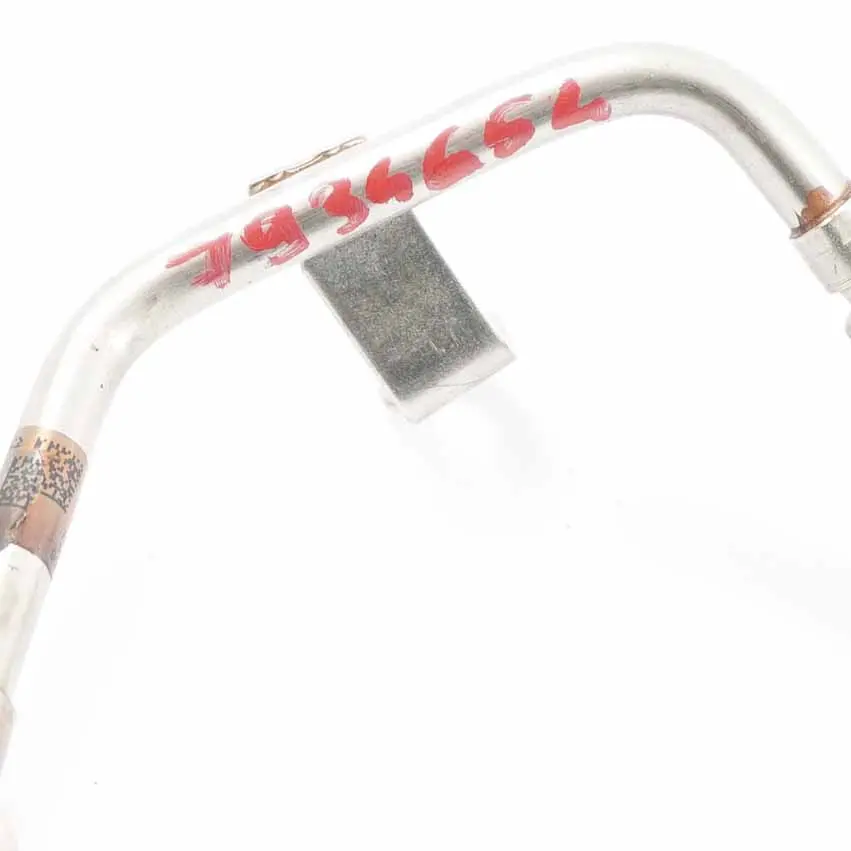 Przewód Olejowy Turbo do BMW F90 M5 G11 G30 F91 M6 o numerze 7934654 BMW F90 M5 G11 G30 F91 M6 Przewód Olejowy Turbo - SKU 7934654 - Numer Części 7934654