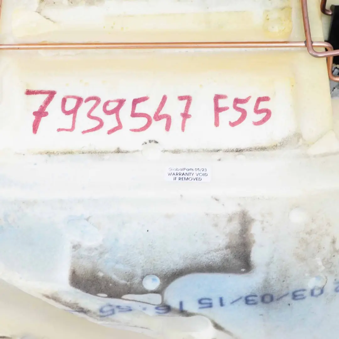 Siedzisko Tylnej Kanapy Półskóra Diamond do Mini F55 o numerze 7939547 Mini F55 Siedzisko Tylnej Kanapy Półskóra Diamond - SKU 7939547 - Numer Części 7939547