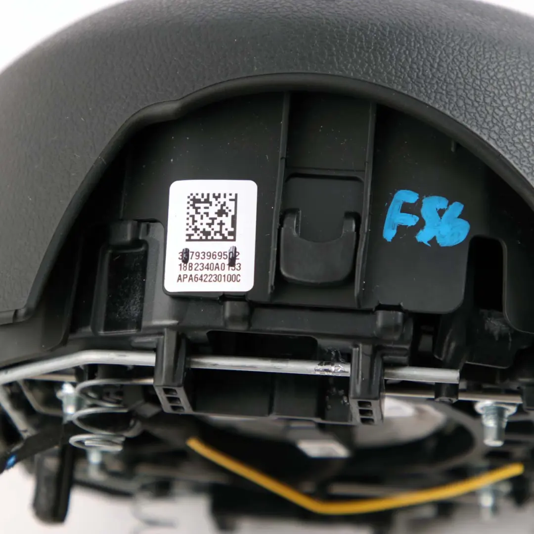 Poduszka Powietrzna Kierowcy do Mini Cooper F54 F55 F56 F57 o numerze 7939695 Mini Cooper F54 F55 F56 F57 Poduszka Powietrzna Kierowcy - SKU 7939695 - Numer Części 7939695