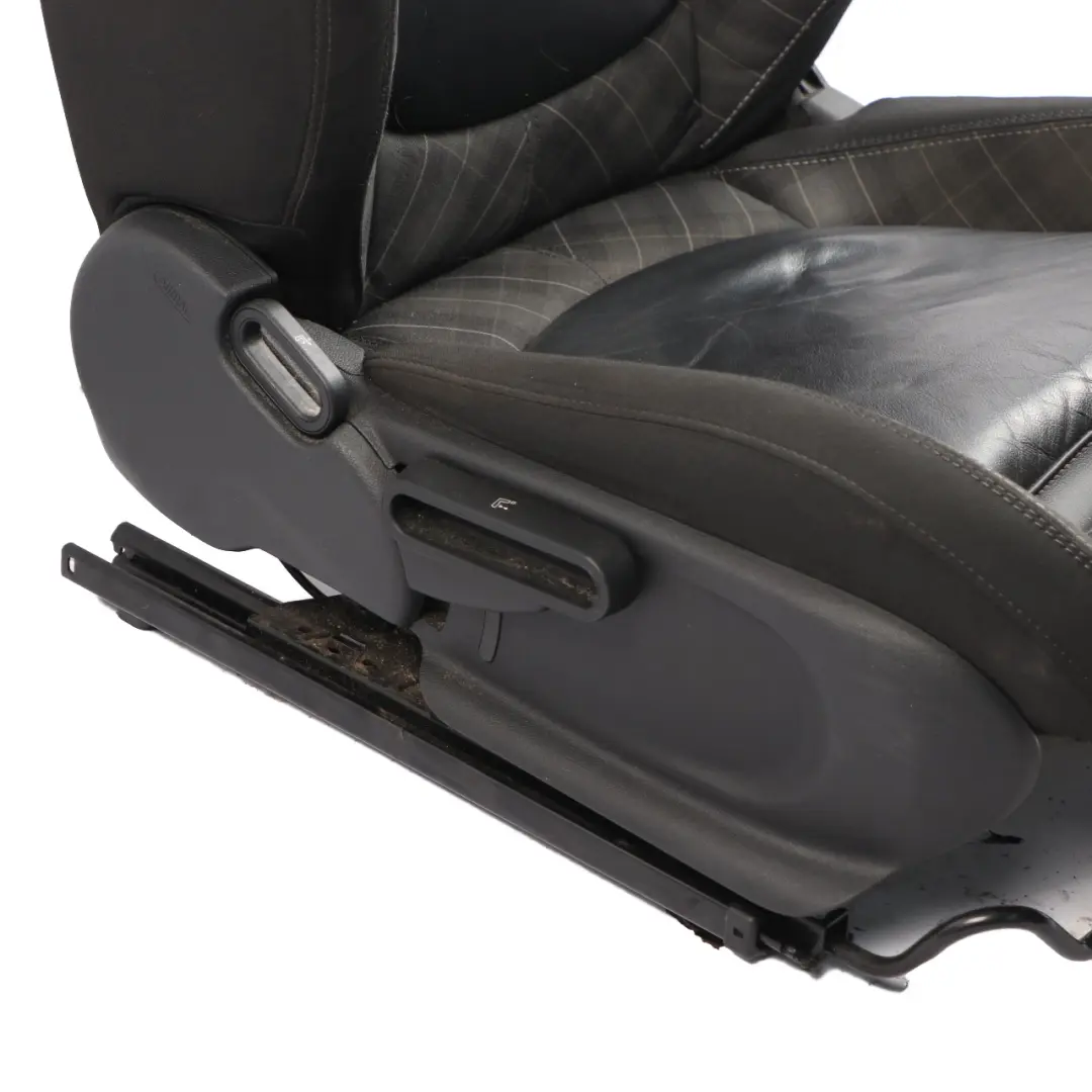 Cloth / Leather Front Right O/S Seat Diamond Black to Mini Cooper One F56 Sport with Part number 7939982 Mini Cooper One F56 Sport Cloth / Leather Front Right O/S Seat Diamond Black - SKU 7939982-3 - Part number 7939982