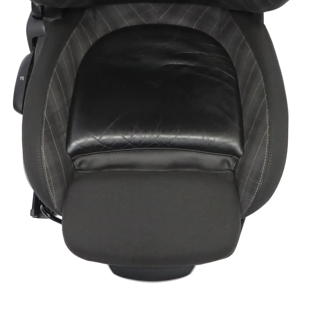 Stoff / Leder vorne rechts Sitz Diamond Black für Mini Cooper One F56 Sport mit Teilenummer 7939982 Mini Cooper One F56 Sport Stoff / Leder vorne rechts Sitz Diamond Black - SKU 7939982-4 - Teilenummer 7939982