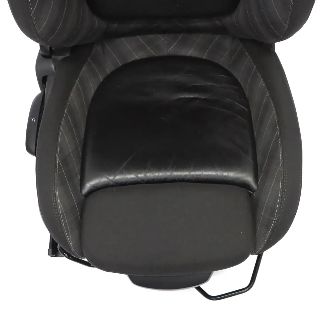 Stoff / Leder vorne rechts Sitz Diamond Black für Mini Cooper One F56 Sport mit Teilenummer 7939982 Mini Cooper One F56 Sport Stoff / Leder vorne rechts Sitz Diamond Black - SKU 7939982-4 - Teilenummer 7939982