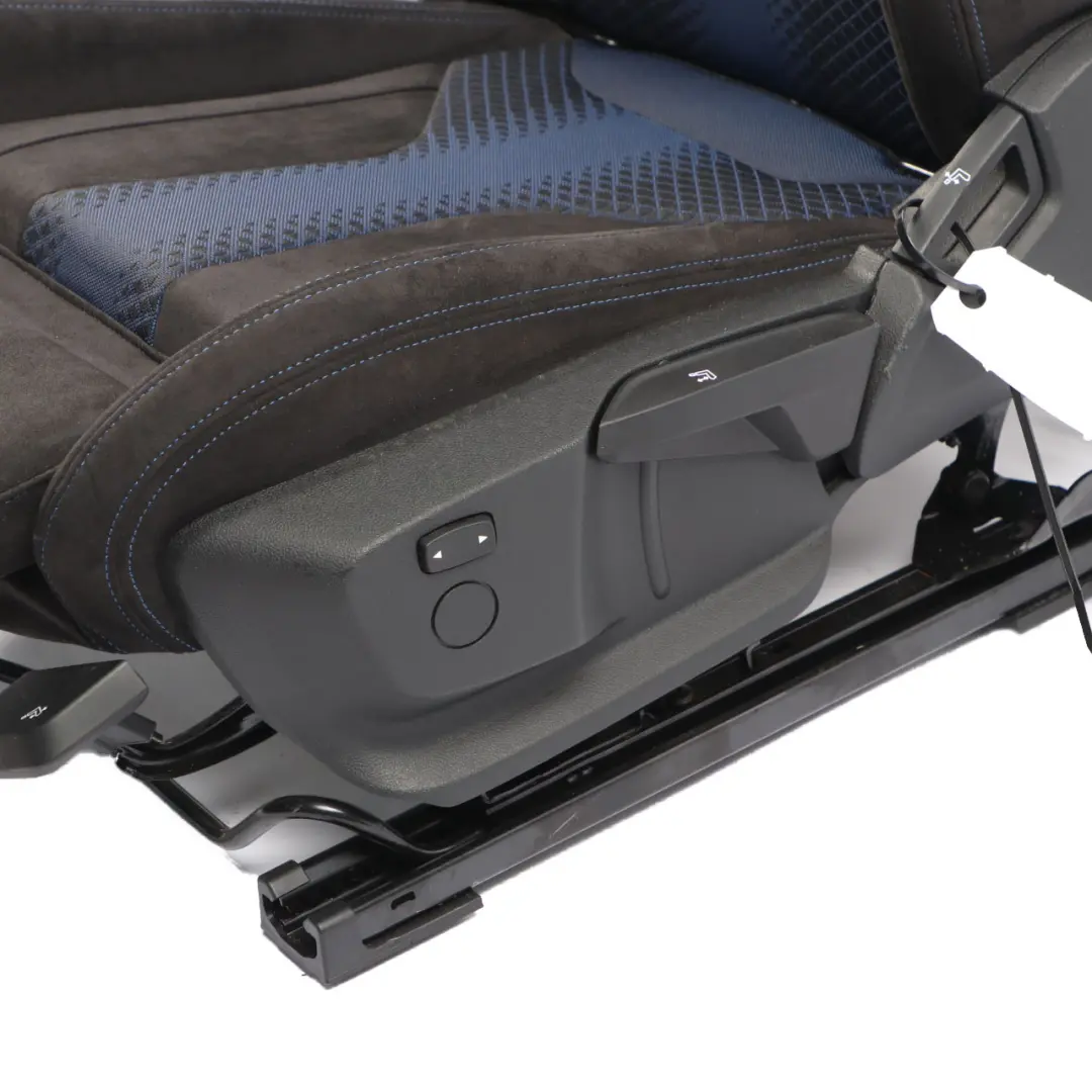 Siège Avant Gauche Chauffé Intérieur Tissu Trigon Alcantara Noir pour BMW F40 M135i à propos du numéro de pièce 7942045 BMW F40 M135i Siège Avant Gauche Chauffé Intérieur Tissu Trigon Alcantara Noir - SKU 7942045-1 - Numéro de pièce 7942045