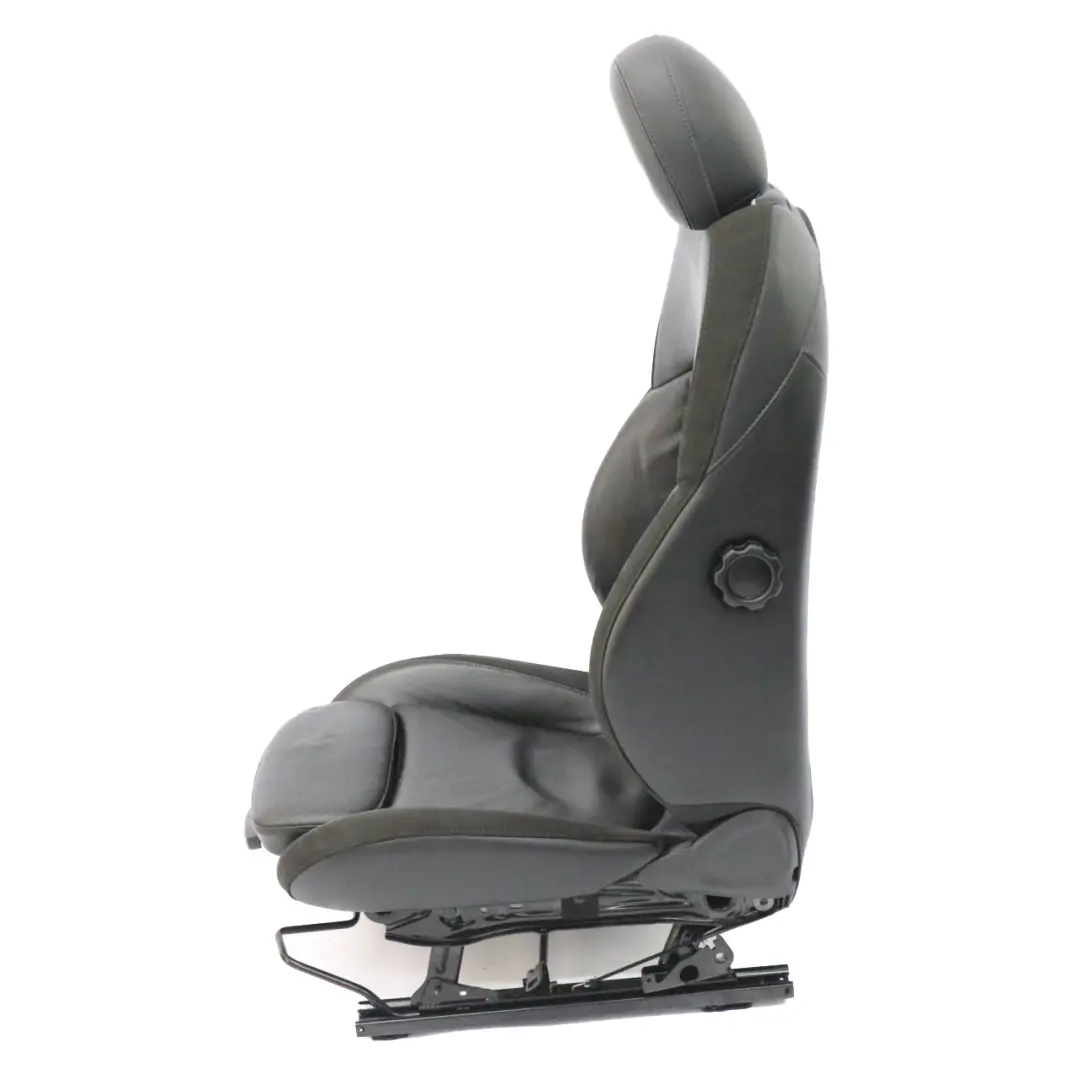 Asiento Delantero Sport Derecho Calefaccionado Tela Cuero Carbono Negro para Mini F56 con número de pieza 7946454 Mini F56 Asiento Delantero Sport Derecho Calefaccionado Tela Cuero Carbono Negro - SKU 7946454-2 - Número de pieza 7946454