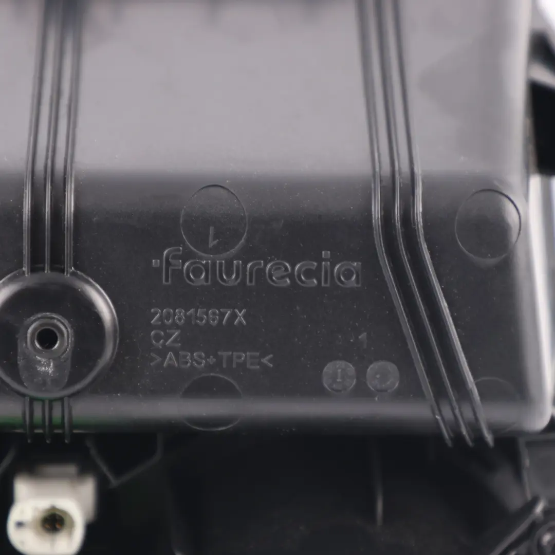 Portaoggetti Console Centrale 6823329 per BMW F40 F44 con numero di parte 7951772 BMW F40 F44 Portaoggetti Console Centrale 6823329 - SKU 7951772-1 - Numero di parte 7951772