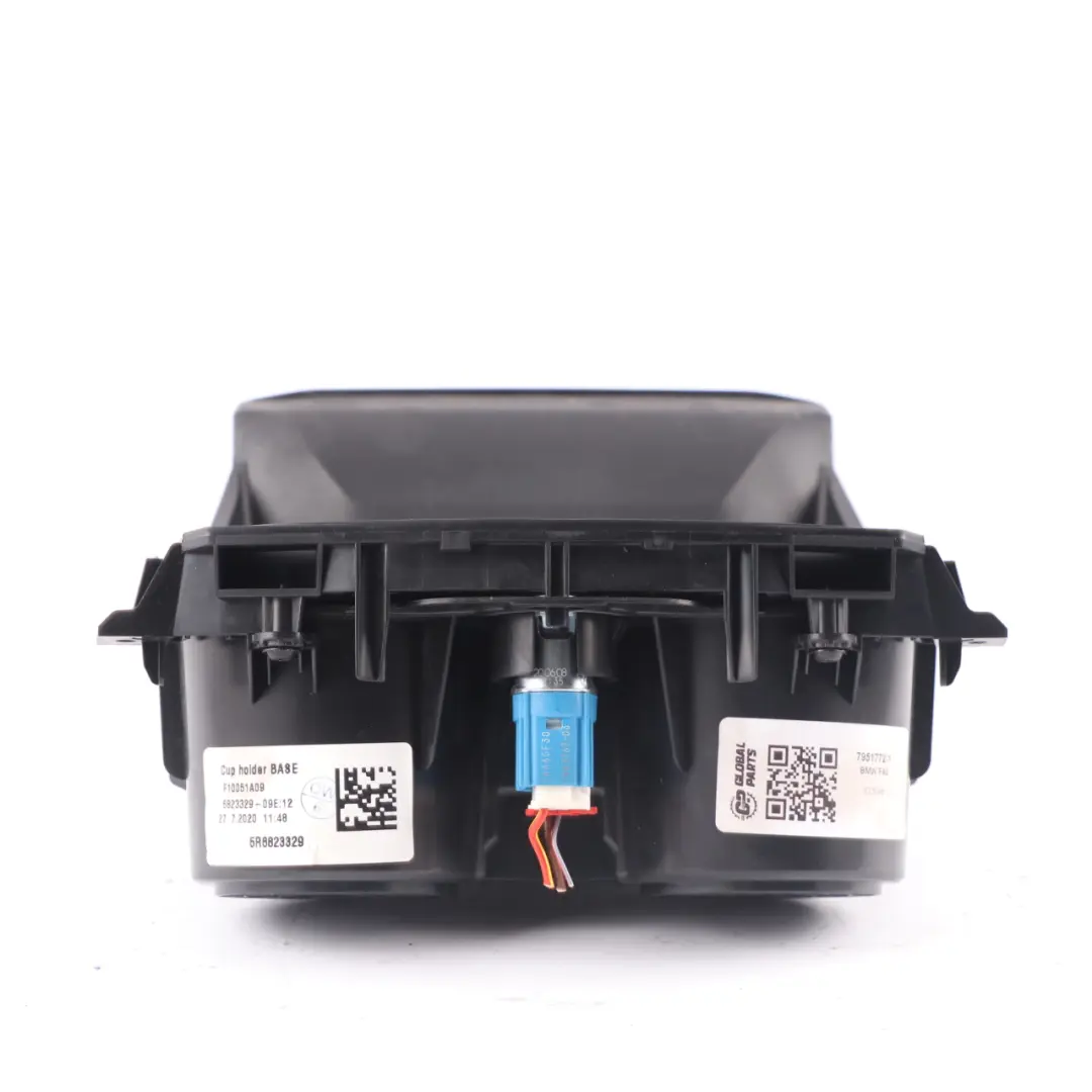 Uchwyt na Kubki Konsola Środkowa 6823329 do BMW F40 F44 o numerze 7951772 BMW F40 F44 Uchwyt na Kubki Konsola Środkowa 6823329 - SKU 7951772-1 - Numer Części 7951772