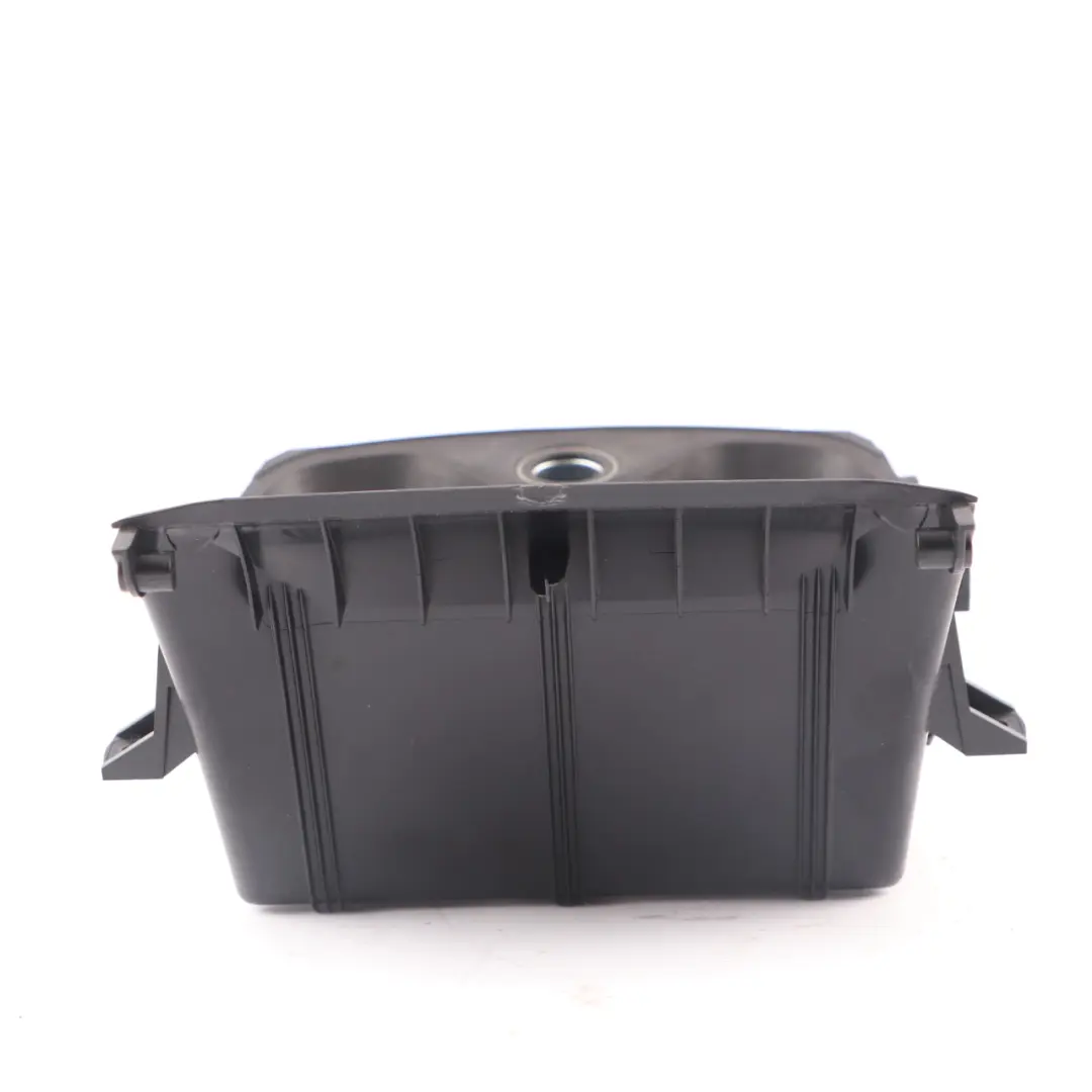 Uchwyt na Kubki Konsola Środkowa 6823329 do BMW F40 F44 o numerze 7951772 BMW F40 F44 Uchwyt na Kubki Konsola Środkowa 6823329 - SKU 7951772-1 - Numer Części 7951772