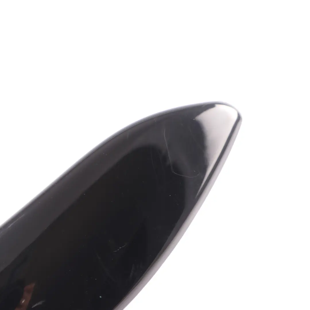 Tira Decorativa Tapa Delantera Derecha para BMW F30 F31 F32 F33 F34 F36 con número de pieza 7985008 BMW F30 F31 F32 F33 F34 F36 Tira Decorativa Tapa Delantera Derecha - SKU 7985008 - Número de pieza 7985008